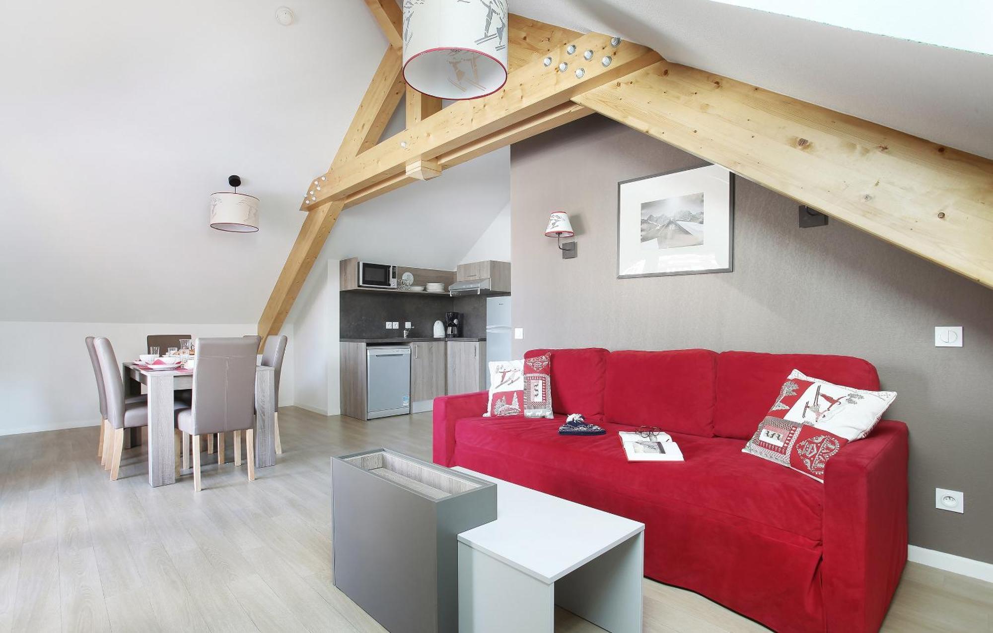 One-Bedroom Apartment,712125979:JPEG
